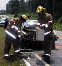 Three injured in 401 crash